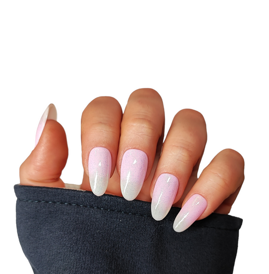 Babyboomer mit Glitzer – Press On Nägel mit Glanz | MEVANAILS