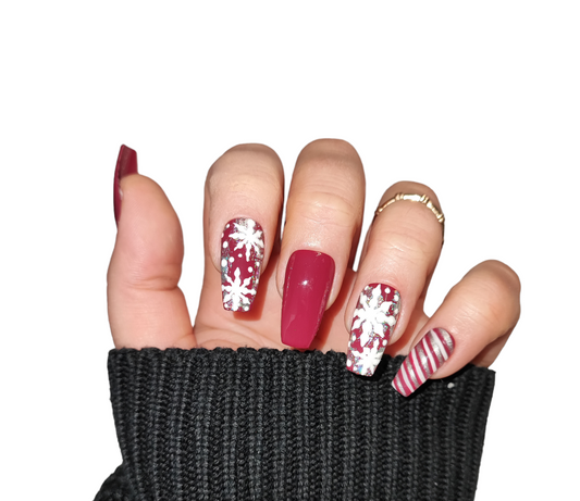 Christmas Time Nägel – Press Ons für Weihnachten | MEVANAILS