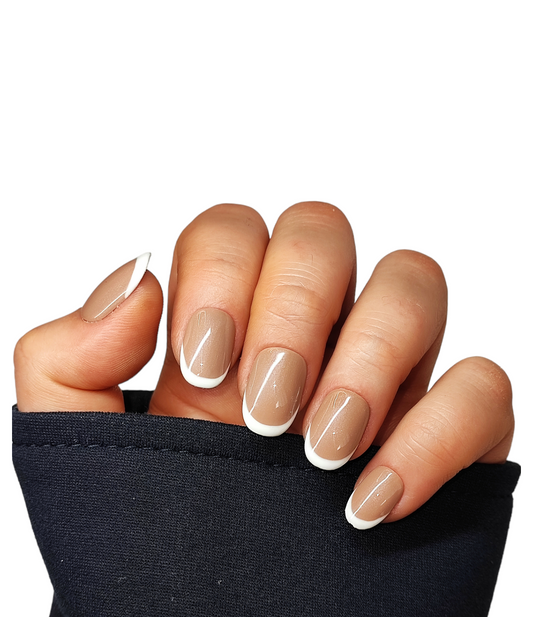 Kaffee French – Press On Nägel im braunen French-Look | MEVANAILS