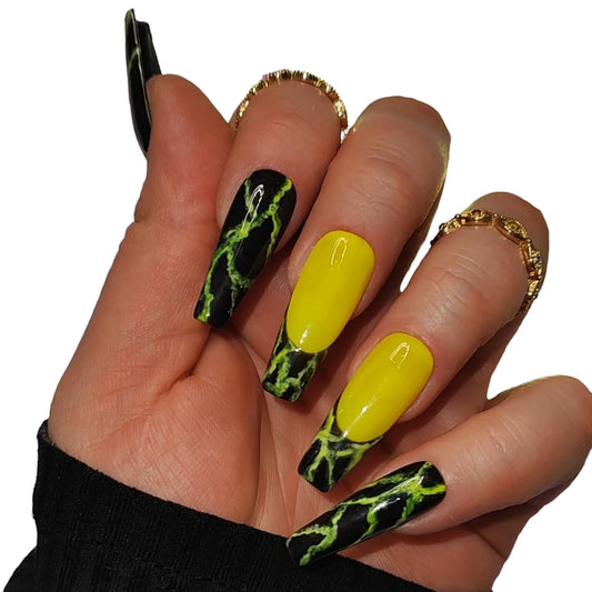 Press On Nails Yellow Black Storm – Gelb-schwarze Gel-Nägel von MEVANAILS