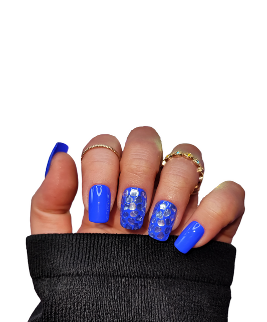 Mirror Blue – Chrom Press On Nägel in Blau | MEVANAILS